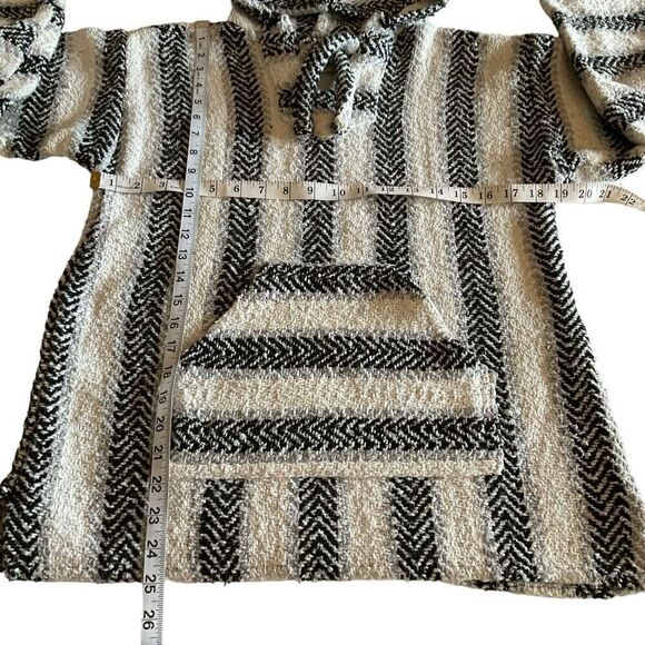 Earth Ragz Hoodie Unisex Black White Striped Baja Pullover Size Medium - Picture 6 of 12